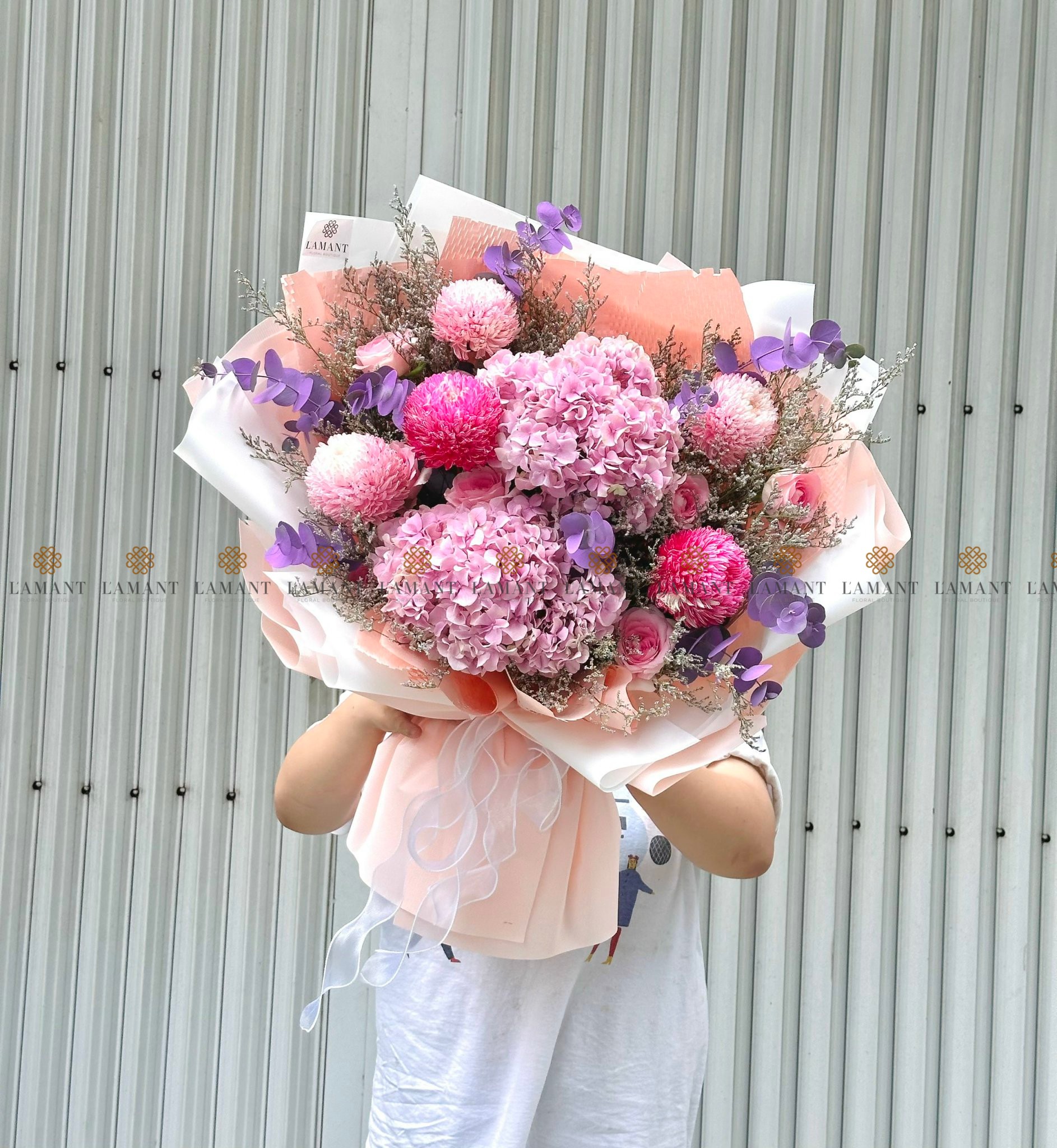 A0050 - Bó hoa Tú cầu và Cúc mẫu đơn