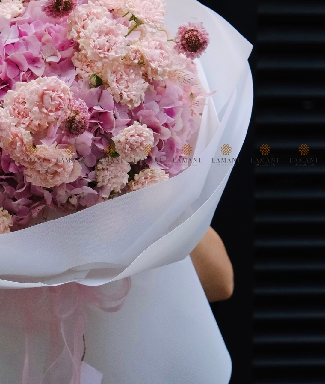 A0084 - Bó hoa Cẩm tú cầu và Hồng chùm - Hình ảnh 2