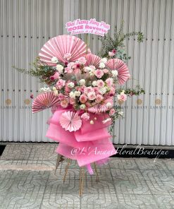 KỆ HOA KHAI TRƯƠNG MÀU HỒNG K0004