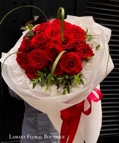 Bó hoa hồng ecu đỏ A0130