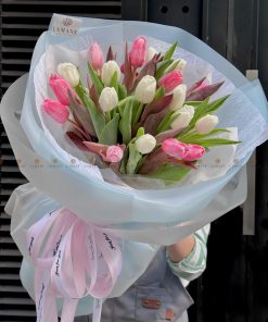 Bó hoa 20 cành tulip trắng và hồng A017