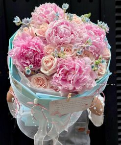 Bó hoa hồng Pinkrose và Mẫu đơn côn minh A0221