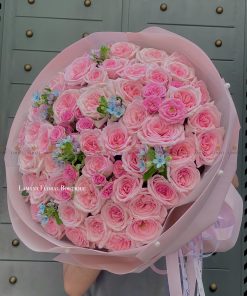 Bó hoa hồng Chùm mix Ohara và ngôi sao xanh A0335