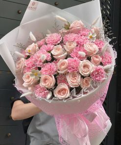 Bó hoa hồng Pinkrose và cẩm chướng hồng nhạt A0360