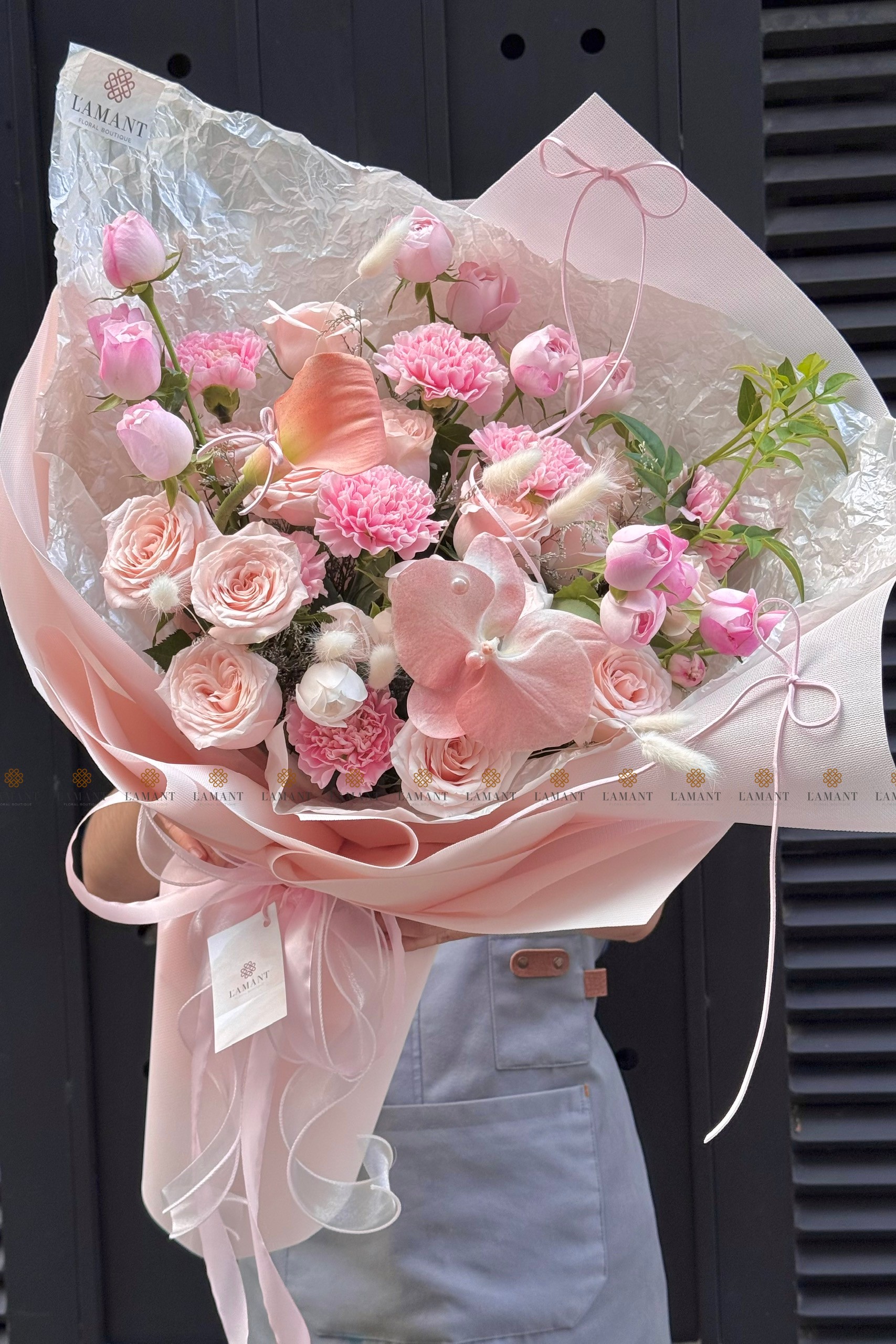 Bó hoa hồng chùm Plume cùng pinkrose và cẩm chướng A0364 - Hình ảnh 4