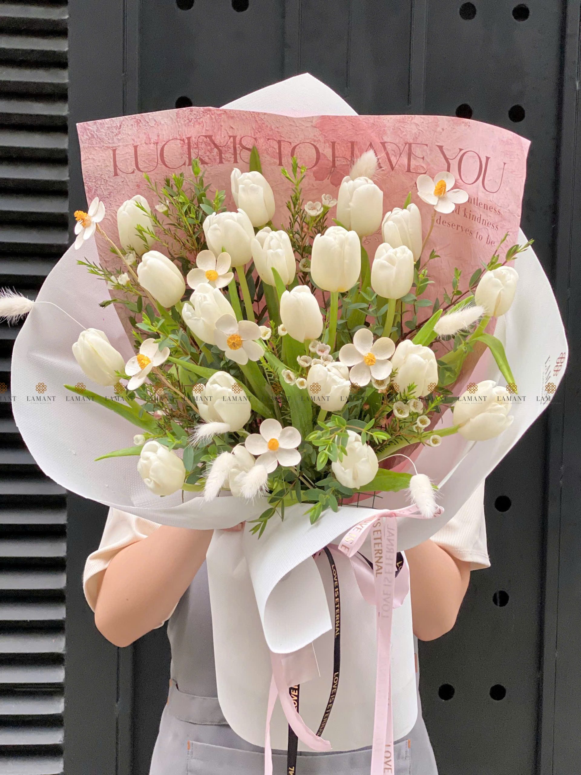 Bó hoa Tulip trắng A0375 - Hình ảnh 9