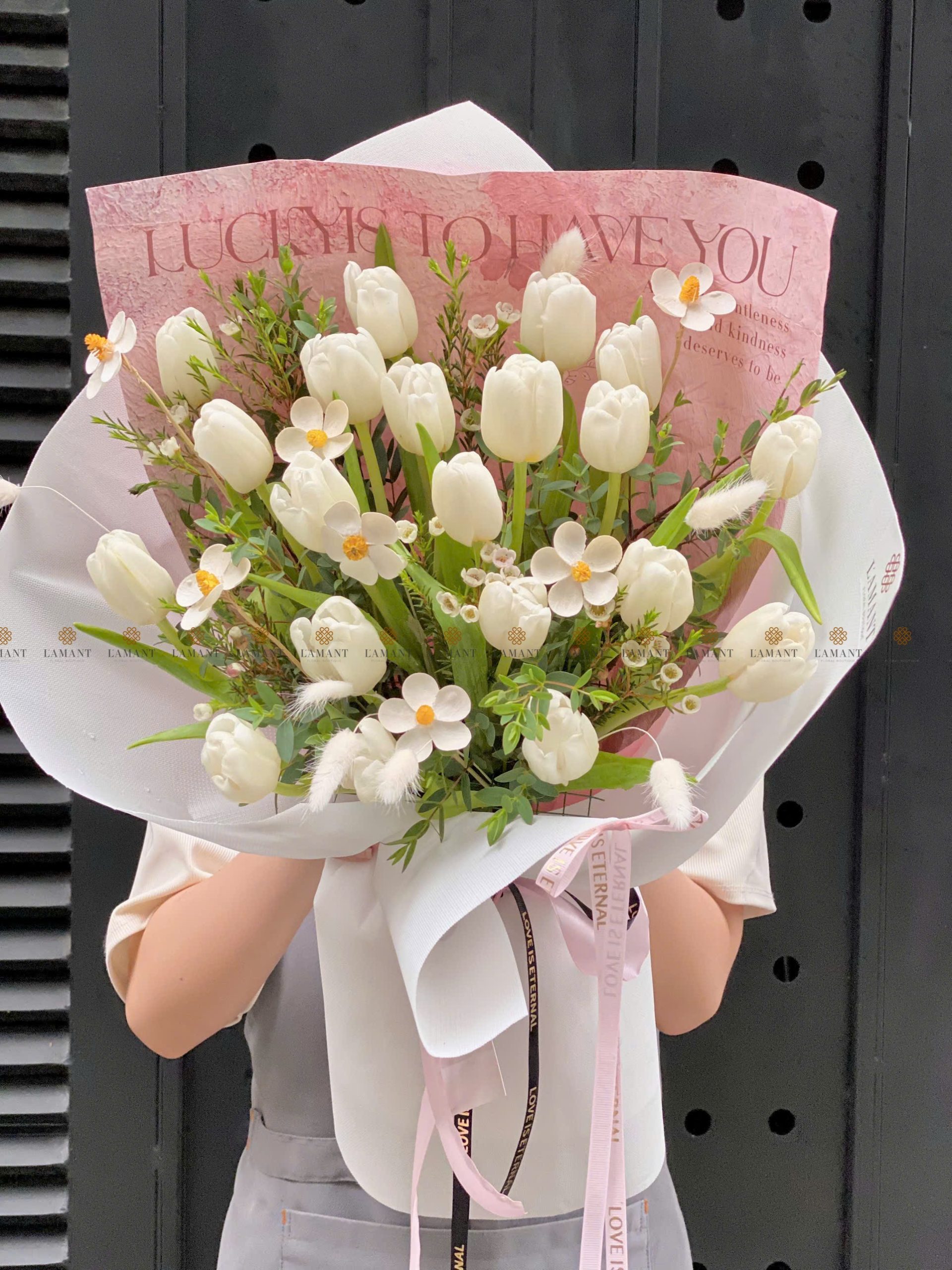 Bó hoa Tulip trắng A0375 - Hình ảnh 6