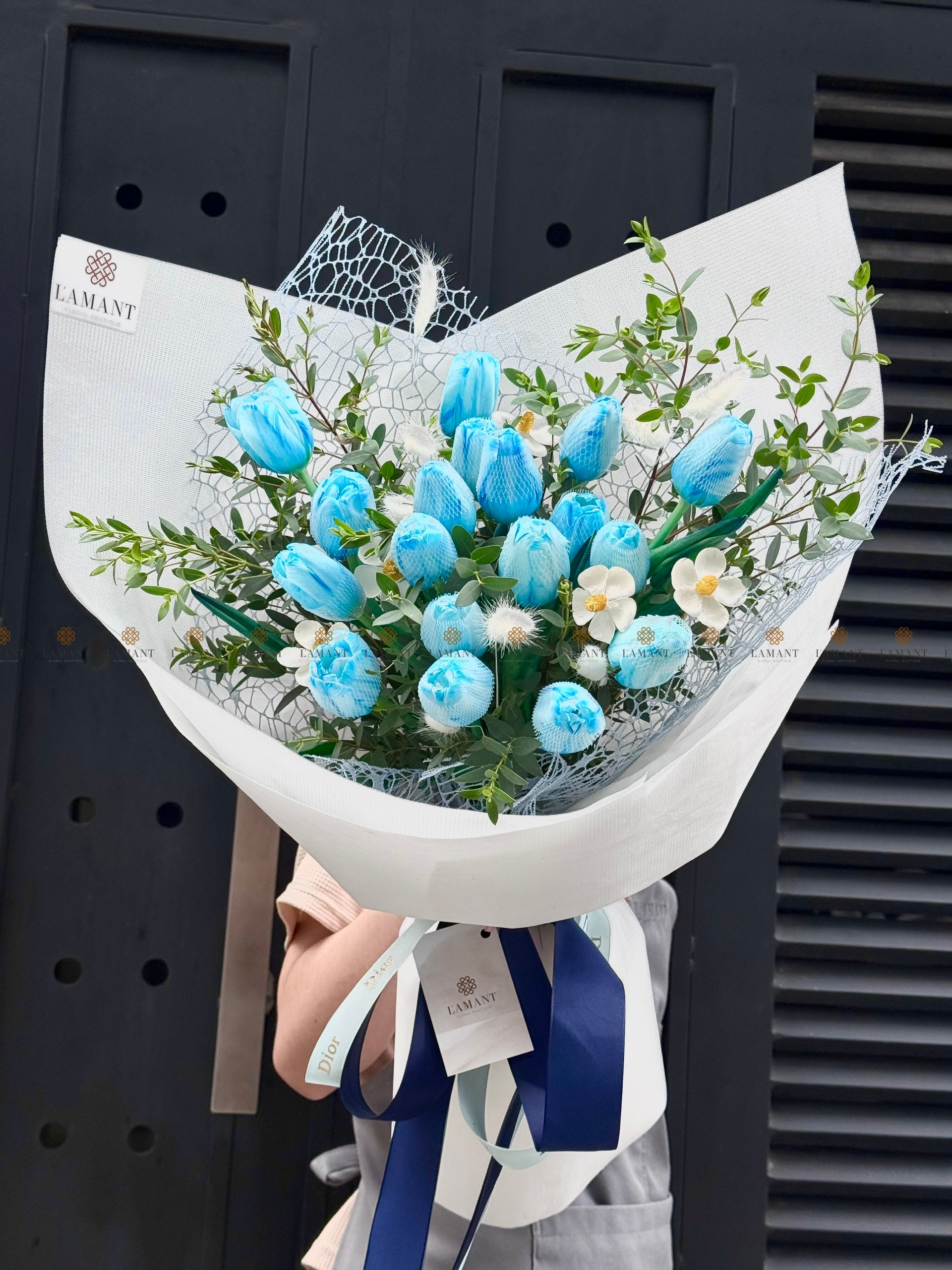 Bó hoa Tulip trắng A0376 - Hình ảnh 6