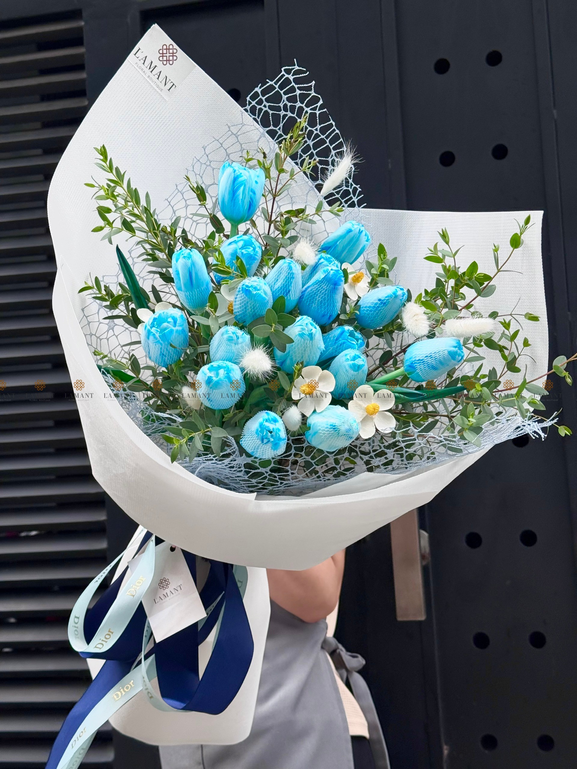 Bó hoa Tulip trắng A0376 - Hình ảnh 3