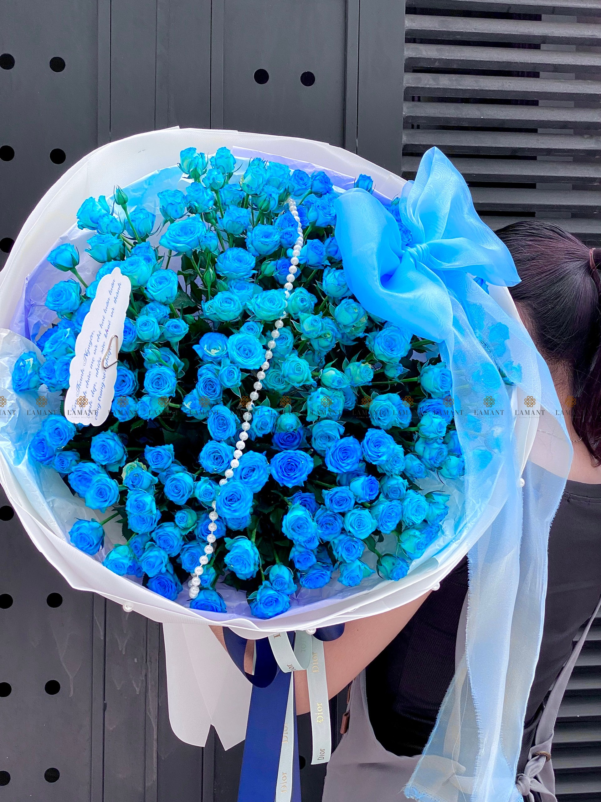 Bó hoa hồng chùm Trung Quốc nhuộm xanh dương A0381 - Hình ảnh 2