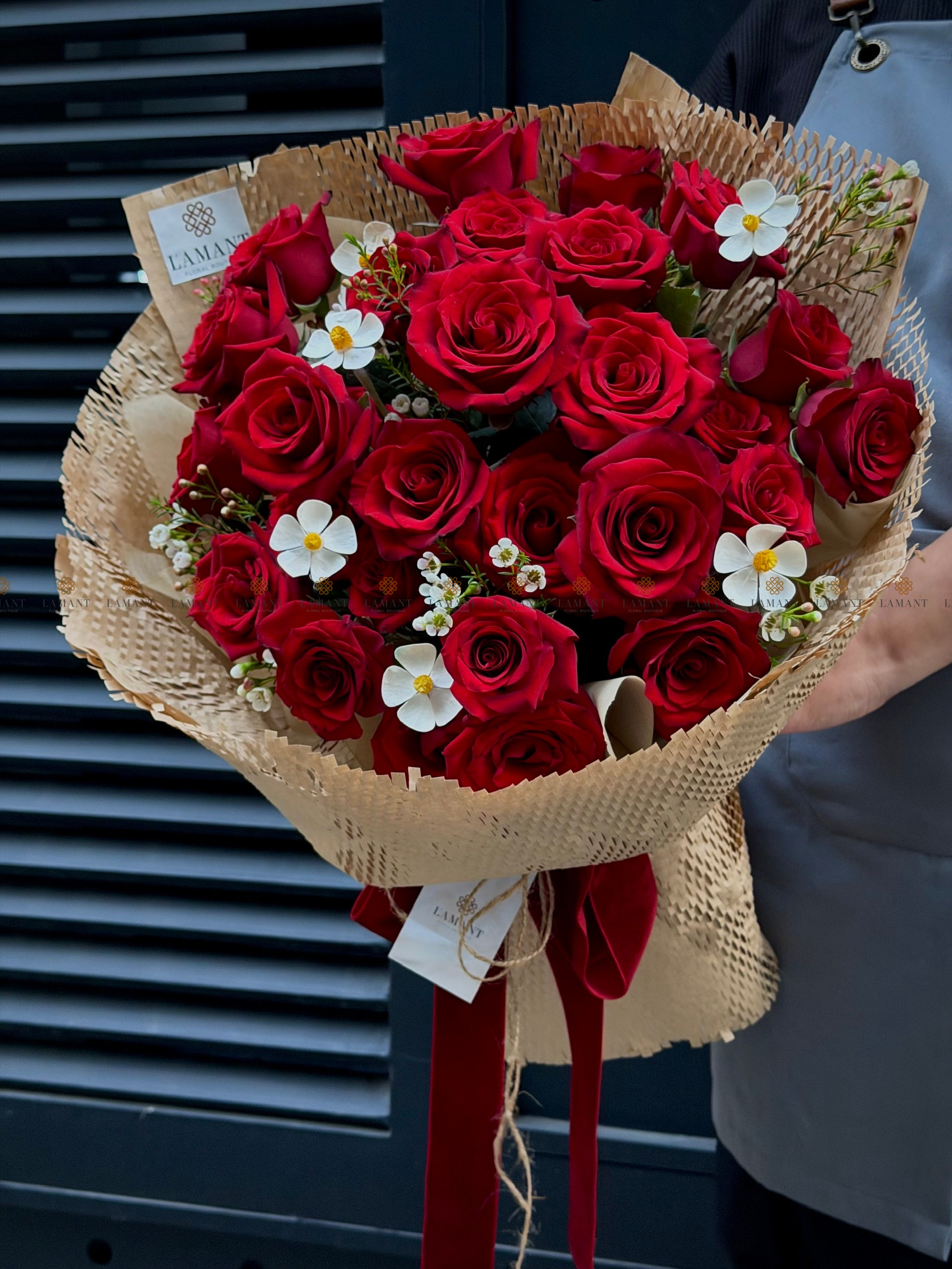 Bó hoa hồng đỏ A0404 - Hình ảnh 4