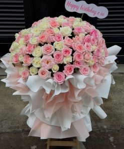 Bó hoa 99 cành hồng nhạt mix trắng A0414