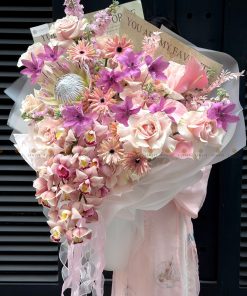 Bó hoa nhập khẩu mix Tone hồng A0425