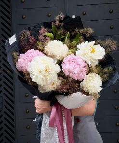 Bó hoa Mẫu đơn trắng mix Tú cầu hồng nhạt A0479