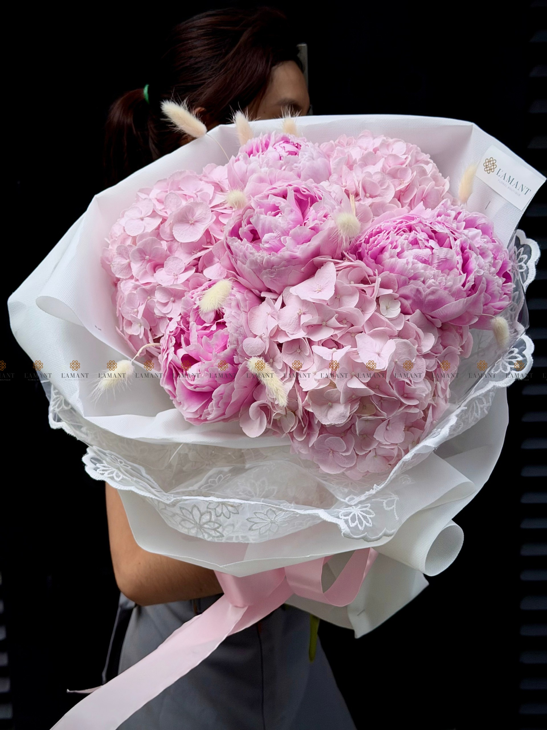 Bó hoa 5 cành Mẫu đơn hồng Sarah Mix hoa Tú cầu hồng nhạt A0518 - Hình ảnh 5