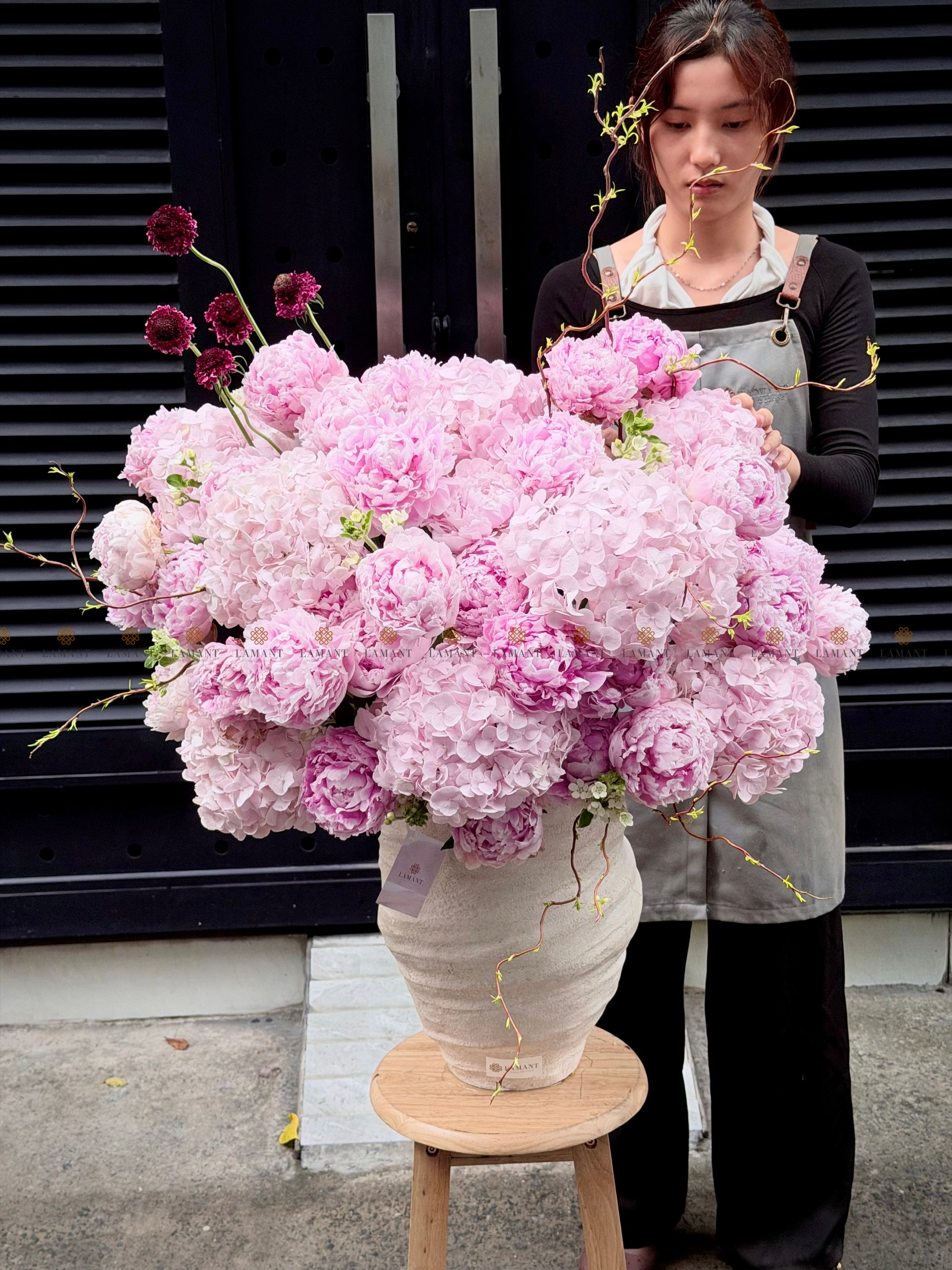 CHẬU HOA 40 CÀNH PEONY SARAH MIX TÚ CẦU HỒNG NHẠT L0099 - Hình ảnh 2