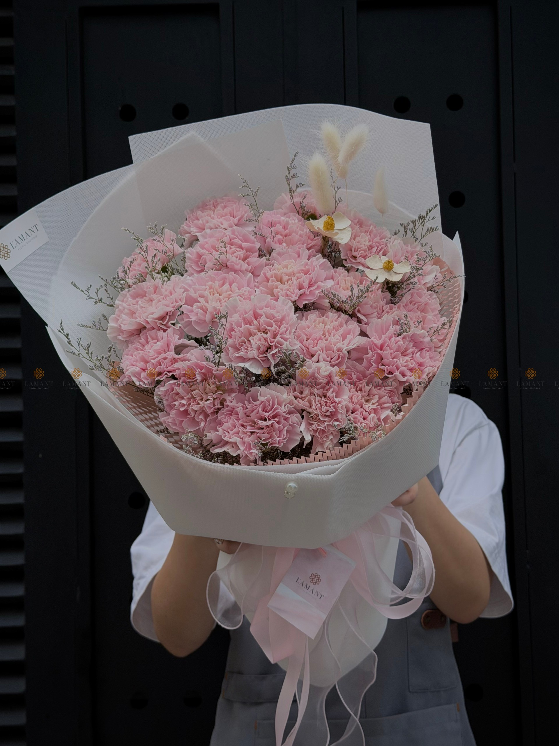 Bó hoa 20 cành phăng và hoa phụ A0584 - Hình ảnh 5