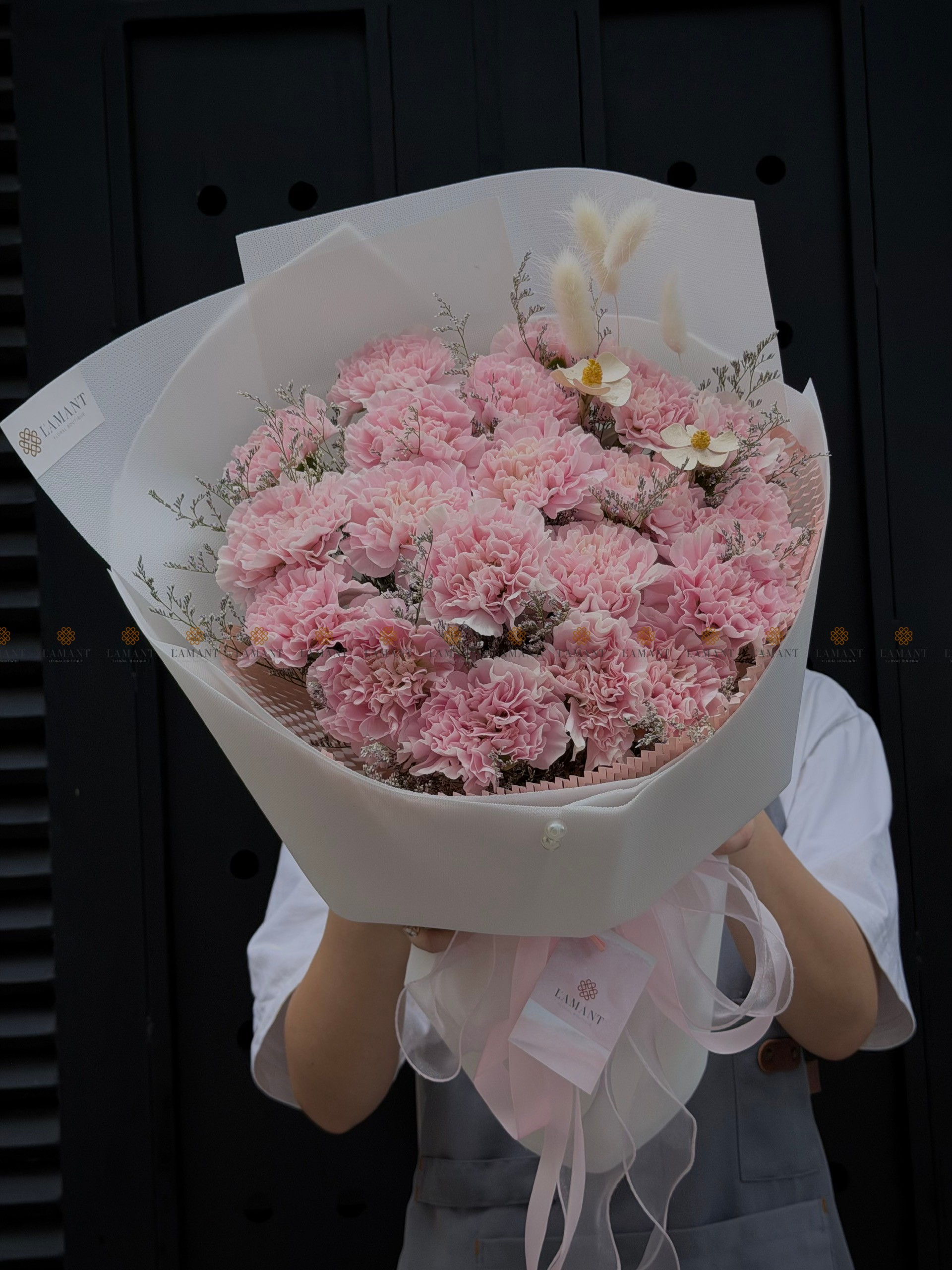 Bó hoa 20 cành phăng và hoa phụ A0584 - Hình ảnh 6