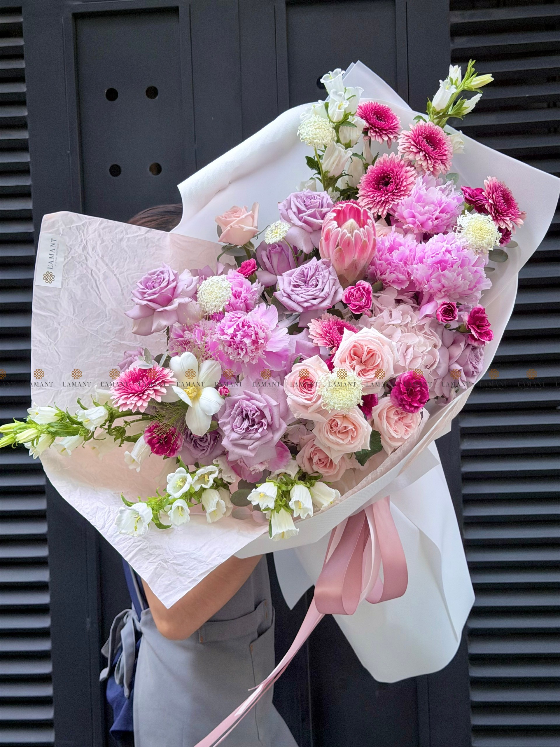Bó hoa Peony mix Tú cầu và hoa hồng A0529 - Hình ảnh 3