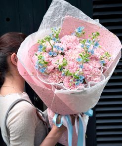 Bó hoa Phăng hồng nhạt và ngôi sao xanh A0539