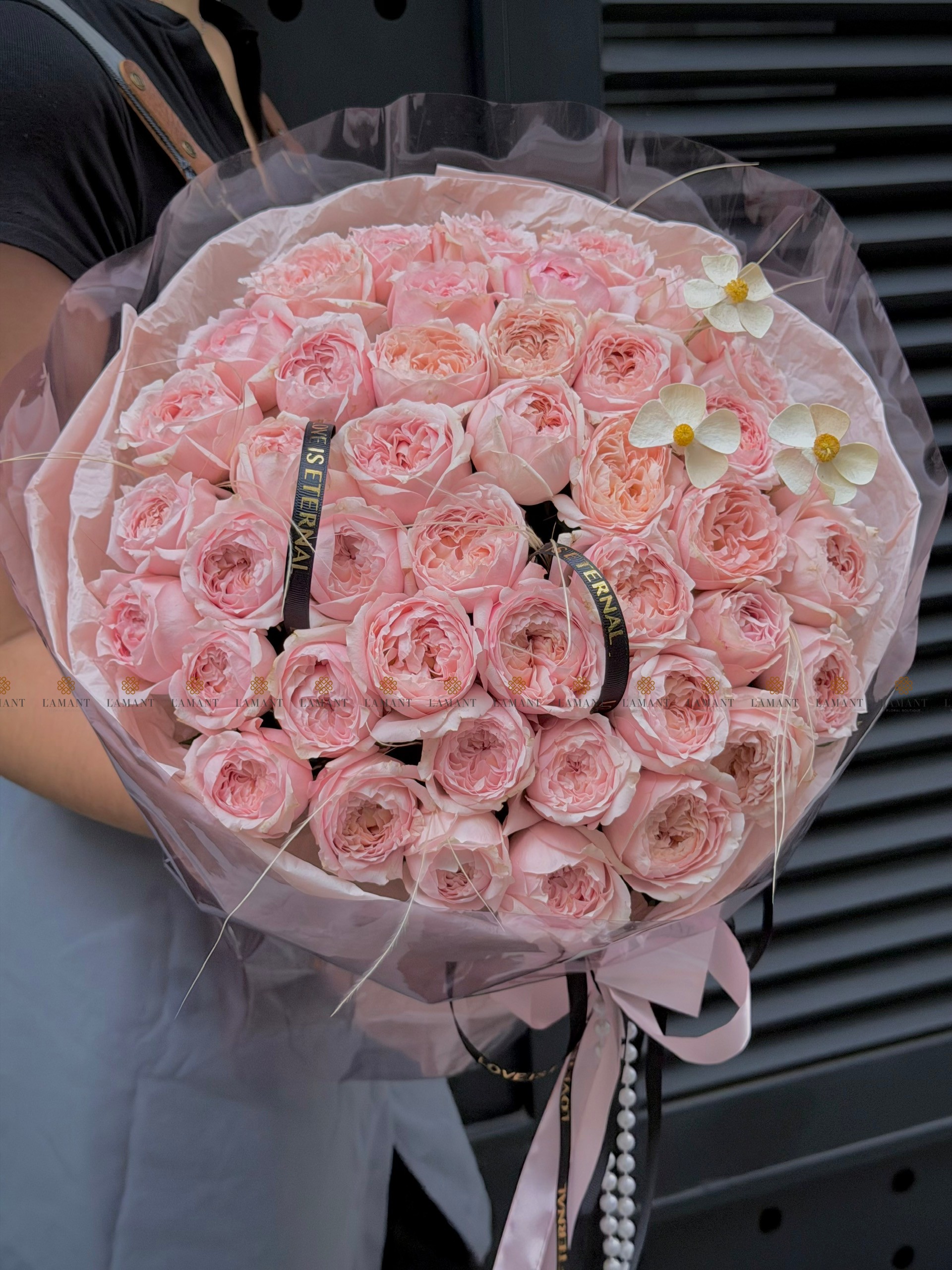Bó hoa Hồng Julibee Hồng ánh cam A0552